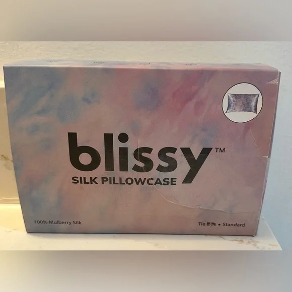 Blissy 22-Momme 100% Mulberry Silk Pillowcase in Tie Dye Standard Size 20”x 26” - Picture 5 of 8